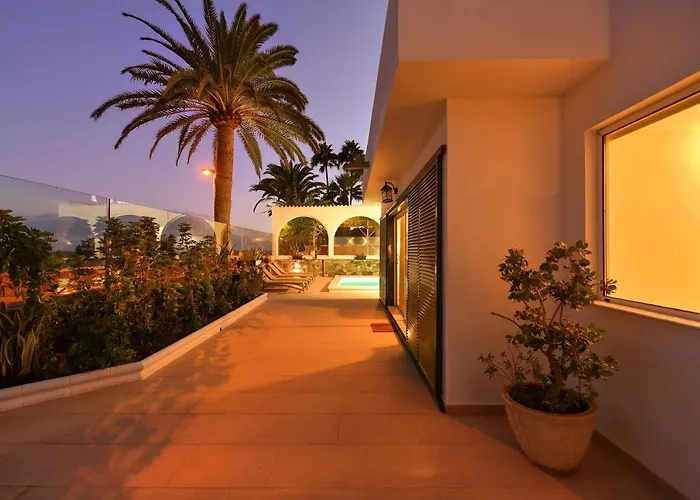 Golden Sahara By Villagrancanaria *